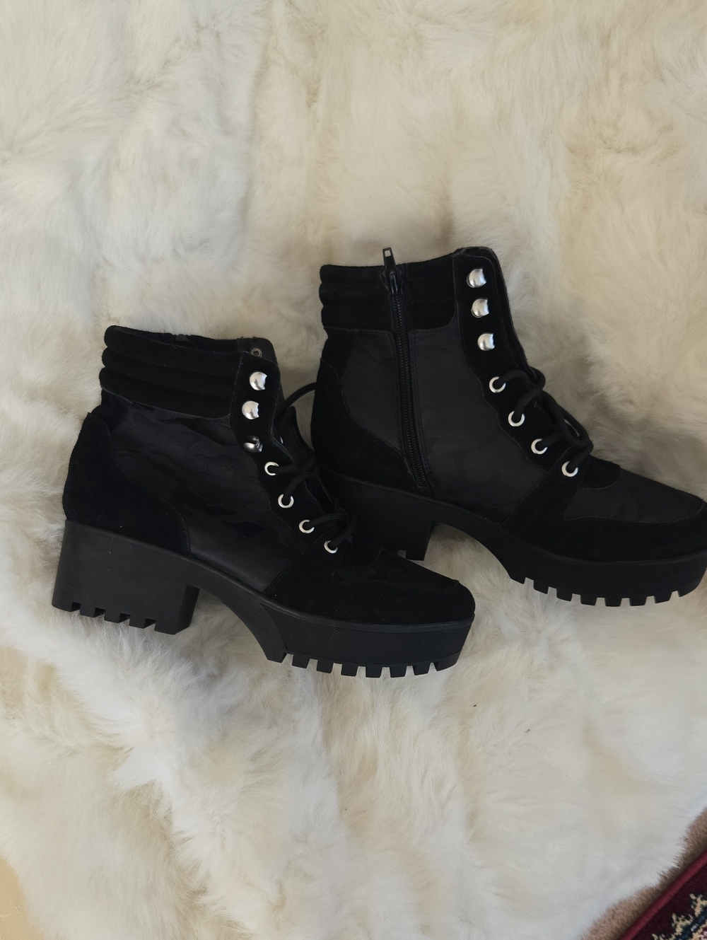 Steve Madden
Model: Riland Platform Combat Boot